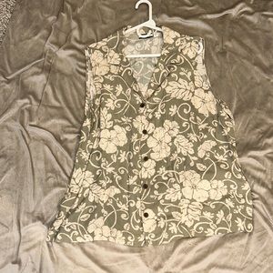 Croft and barrow sleeveless light with women’s casual top grey hibiscus batik